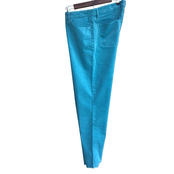 Talbots Flawless Five Pocket Seaglass Blue Slim Ankle Frayed Hem Size 12… NEW - Picture 2 of 6